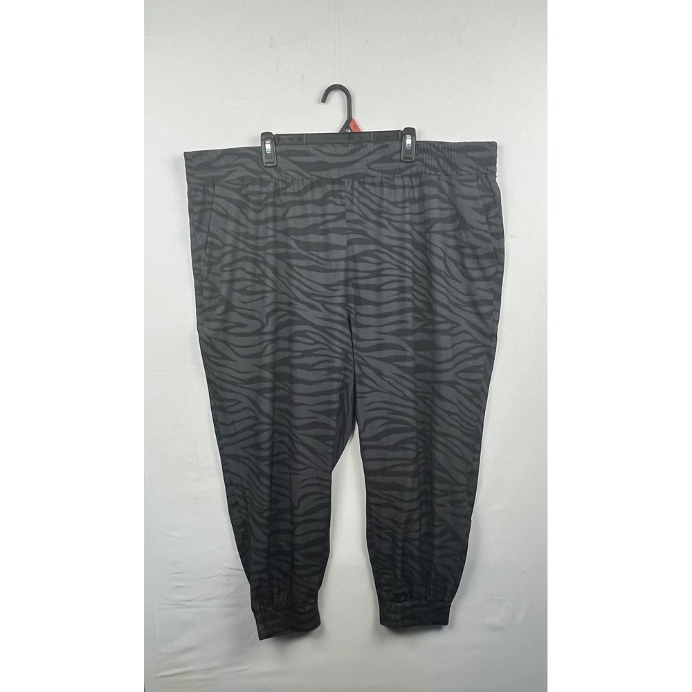 Old Navy Joggers StretchTech Animal Print 3X Dry Quick Gray Black Activewear